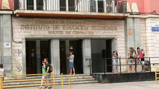 Los Institutos Reciben Este Lunes A M S De Alumnos